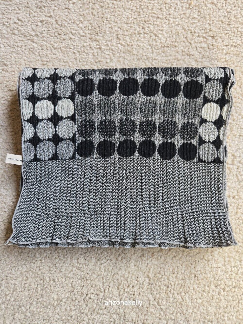 NWOT Nuno for MoMA Wool Scarf Japan Design Mid-Century Retro Circles - Picture 8 of 10